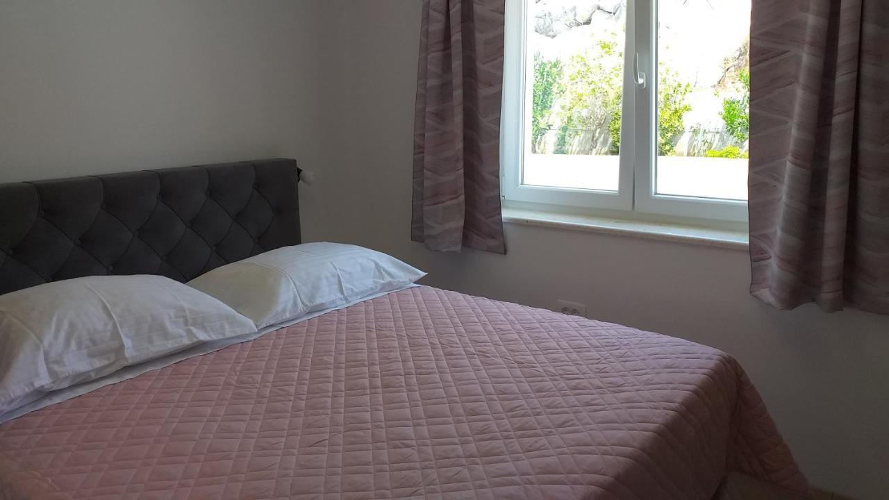 Apartman Karla Lastovo ภายนอก รูปภาพ